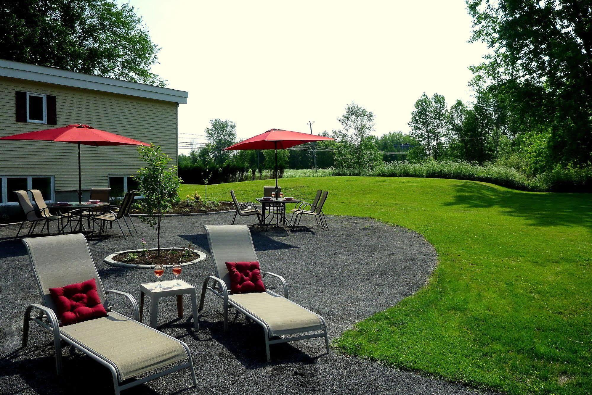 Hôtel-Auberge Objectif Santé Longueuil Exterior foto